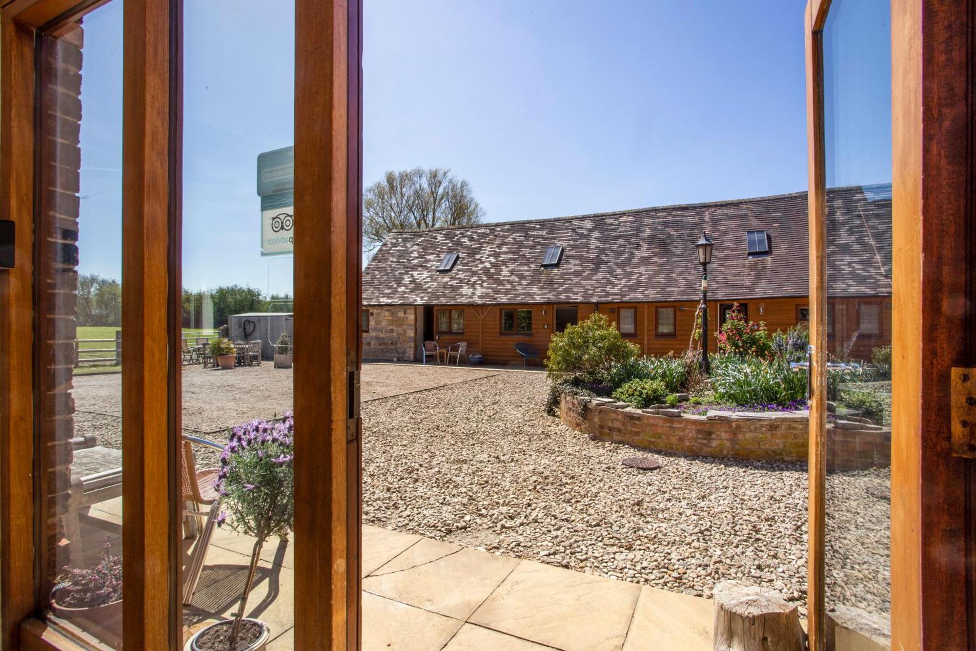 Bridge Farm Holiday Cottages Honeybourne Oda fotoğraf